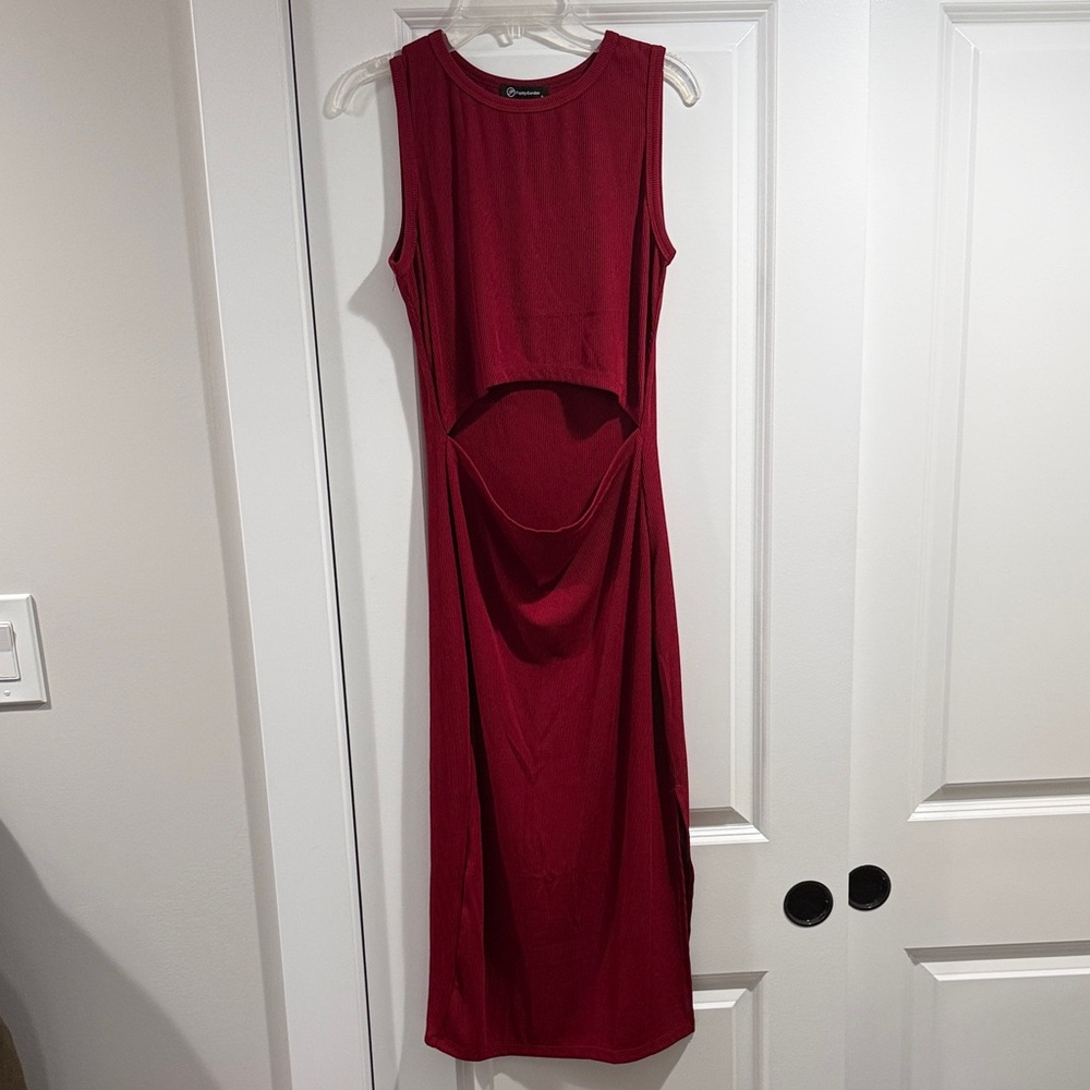 Chic Sleeveless Red Maxi Dress
